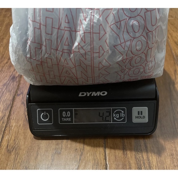 Dusty Blue / Light Blue Yarn 4-Ply 4.5 Ounces Partial Skeins Acrylic Lot Of 2 - Picture 5 of 10